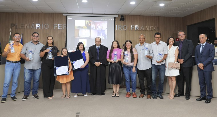 Em Aracaju, a homenagem aconteceu durante a sessão plenária desta terça-feira (3)