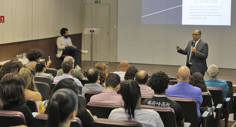 Na programação: luta contra a escravidão, enfrentamento ao racismo, educação antirracista e poes...